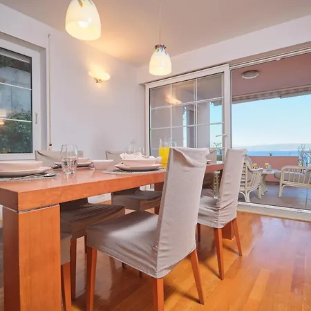 Seaview By Litto Apartament *