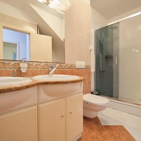 Seaview By Litto Apartament